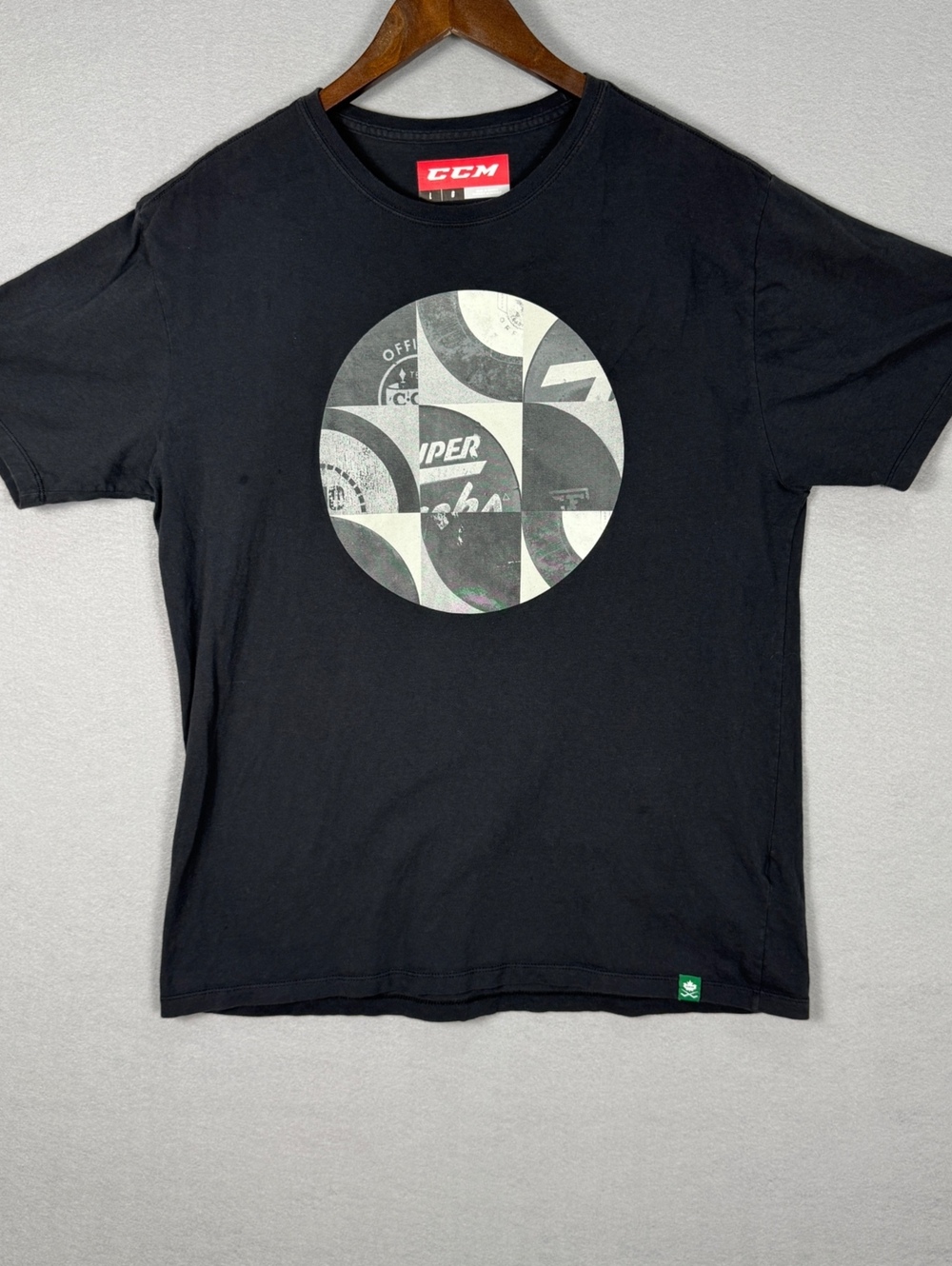 CCM Hockey Men's L Black Graphic T-Shirt Circle Logo